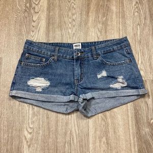 ASOS Jean shorts low rise size 6 waist 32”
